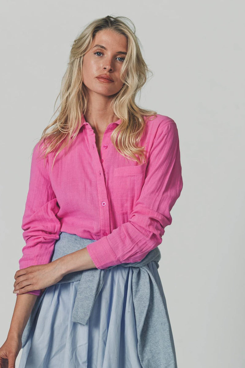 The Shirt Super Relaxed Boyfriend Gauze Blouse - Shocking Pink