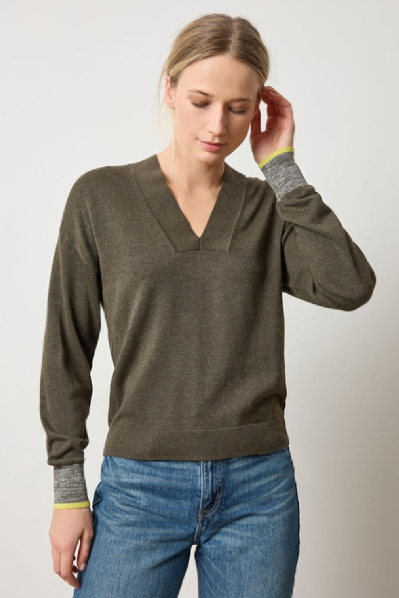 V-Neck Pullover Sweater - Fir